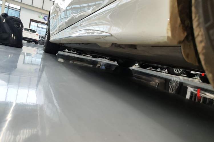 Used Mercedes-Benz C-Class 2023 C 260 L Sport Edition Left Side Sill