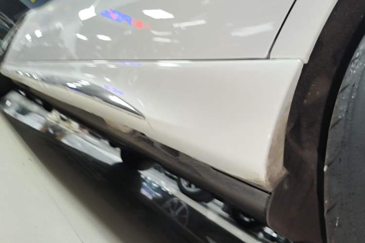Used Mercedes-Benz C-Class 2023 Second Facelift C 260 L Sport Edition Left Side Sill