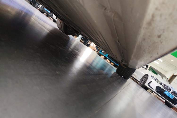 Used Mercedes-Benz C-Class 2023 C 260 L Sport Edition Left Side Sill