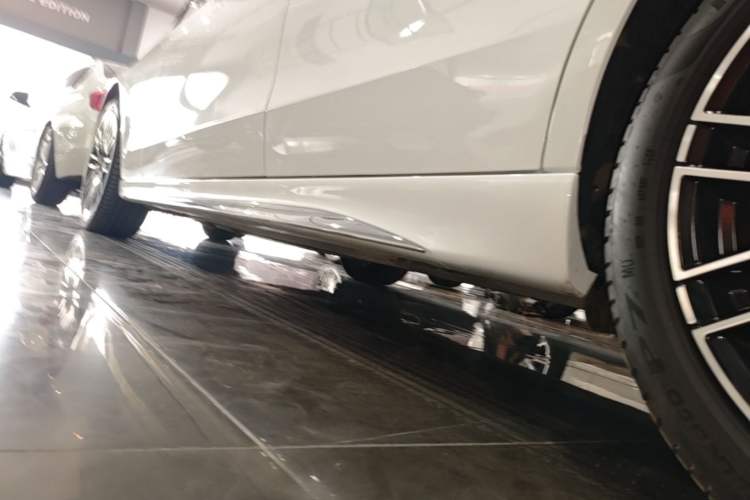 Used Mercedes-Benz C-Class 2023 Restyled C 260 L Sport Edition Left Side Sill