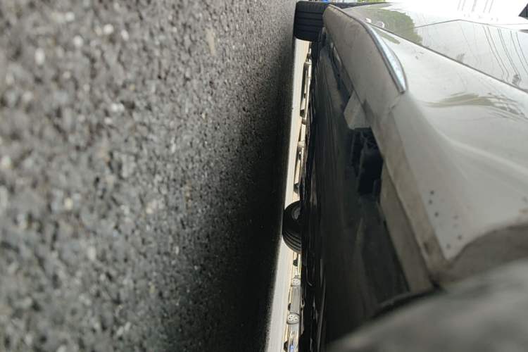 Used Mercedes-Benz C-Class 2023 Revised C 200 L Sport Edition Left Side Sill