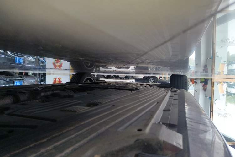 Used Mercedes-Benz C-Class 2023 C 200 L Sport Edition Left Side Sill