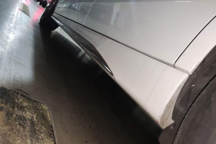 Used Mercedes-Benz C-Class 2023 C 260 L Sport Edition Left Side Sill