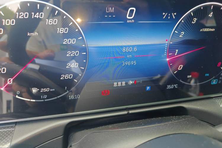 Used Mercedes-Benz C-Class 2023 C 260 L Bright Night Sports Edition Odometer Close Up
