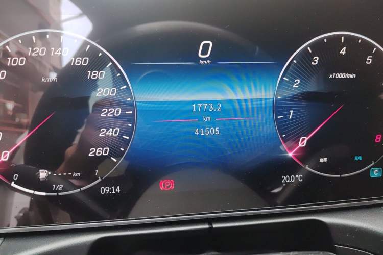 Used Mercedes-Benz C-Class 2023 C 260 L Sport Edition Odometer Close Up