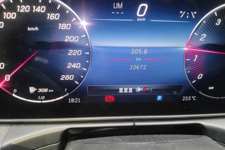 Used Mercedes-Benz C-Class 2023 Restyled C 260 L Sport Edition Odometer Close Up