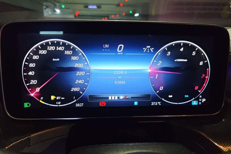 Used Mercedes-Benz C-Class 2023 Restyled C 260 L Sport Edition Odometer Close Up