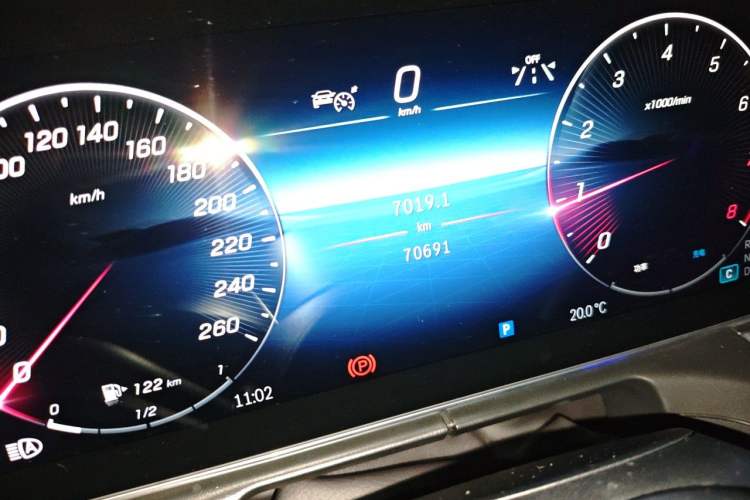 Used Mercedes-Benz C-Class 2023 C 260 L Sport Edition Odometer Close Up