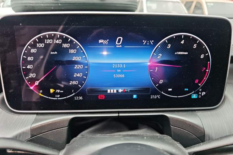 Used Mercedes-Benz C-Class 2023 C 200 L Sport Edition Odometer Close Up