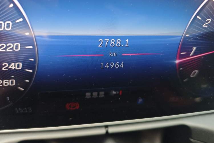 Used Mercedes-Benz C-Class 2023 C 200 L Sport Edition Odometer Close Up