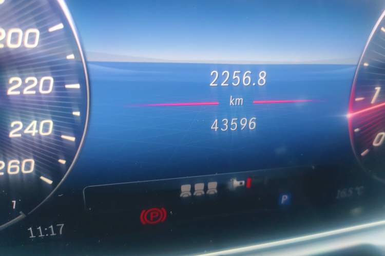 Used Mercedes-Benz C-Class 2023 Restyled C 260 L Night Edition Sports Version Odometer Close Up