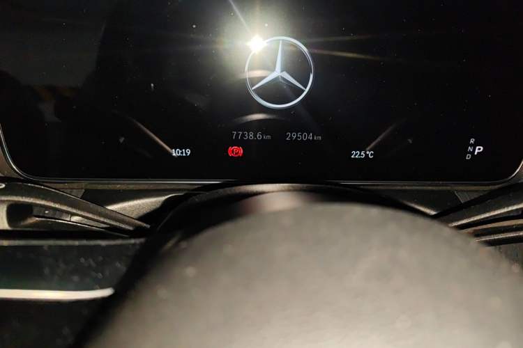 Used Mercedes-Benz C-Class 2023 Revised C 200 L Sport Edition Odometer Close Up