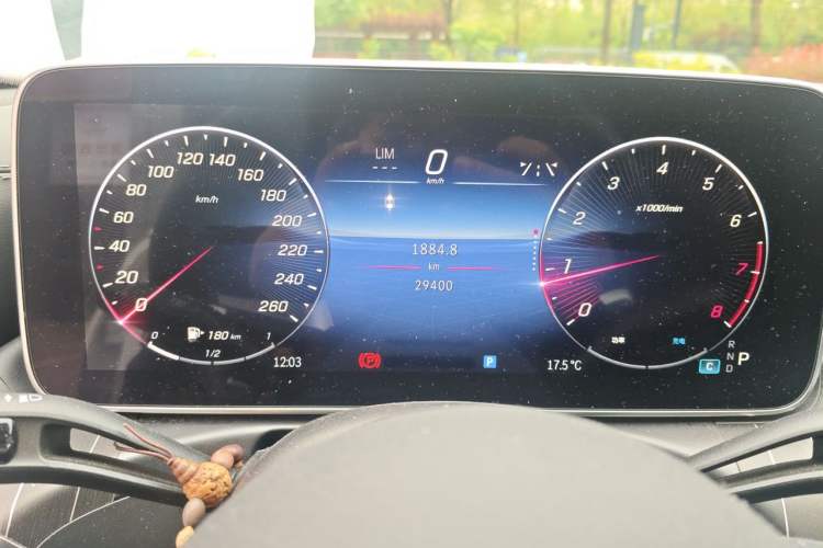Used Mercedes-Benz C-Class 2023 C 200 L Sport Edition Odometer Close Up