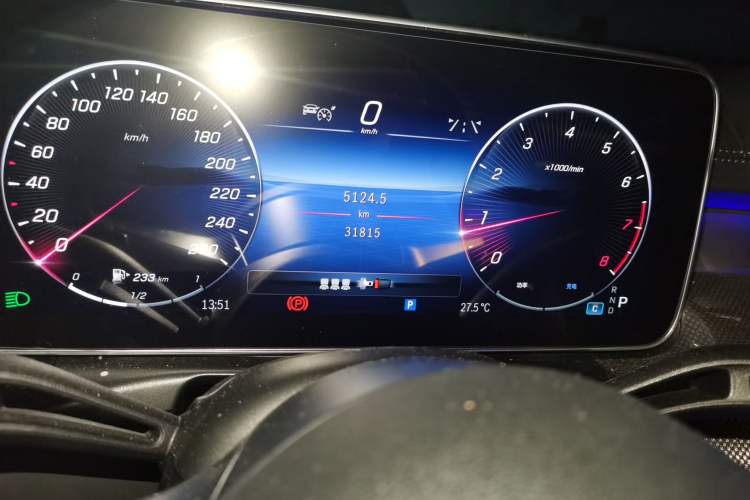 Used Mercedes-Benz C-Class 2023 Restyled C 260 L Night Edition Sports Version Odometer Close Up