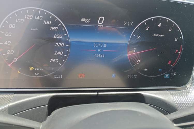 Used Mercedes-Benz C-Class 2023 Revised C 200 L Sport Edition Odometer Close Up