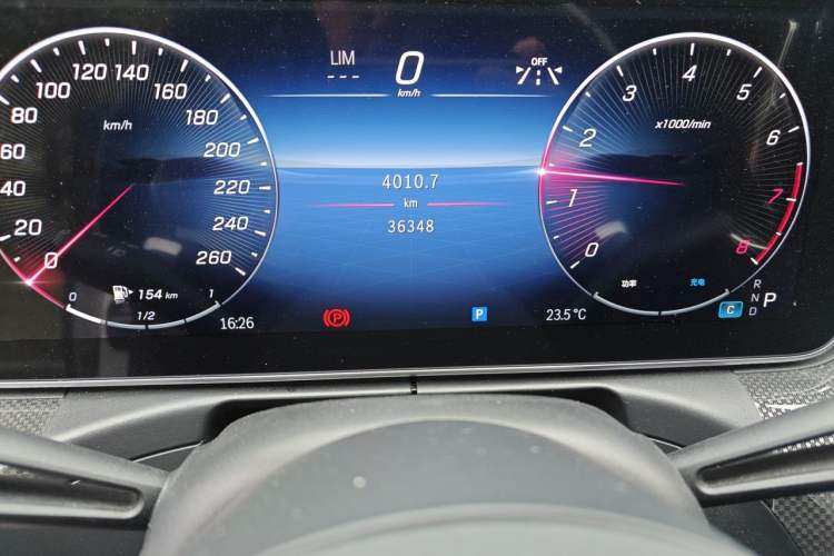 Used Mercedes-Benz C-Class 2023 Second Facelift C 260 L Sport Edition Odometer Close Up