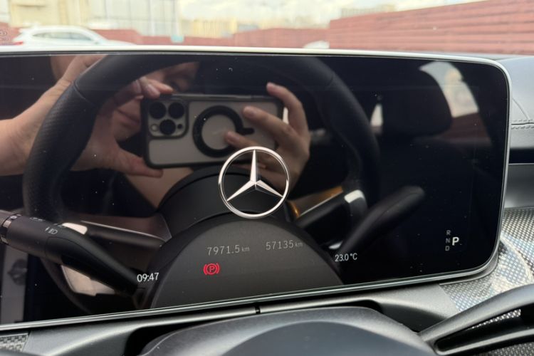 Used Mercedes-Benz C-Class 2023 C 260 L Sport Edition Odometer Close Up