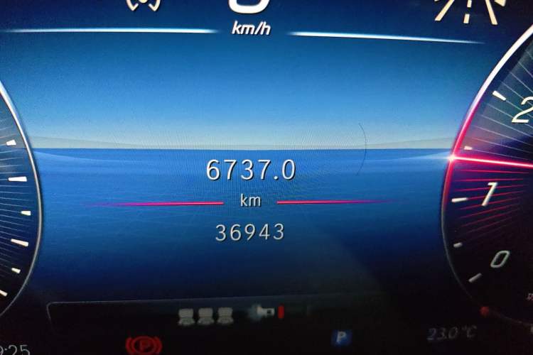 Used Mercedes-Benz C-Class 2023 C 260 L Sport Edition Odometer Close Up