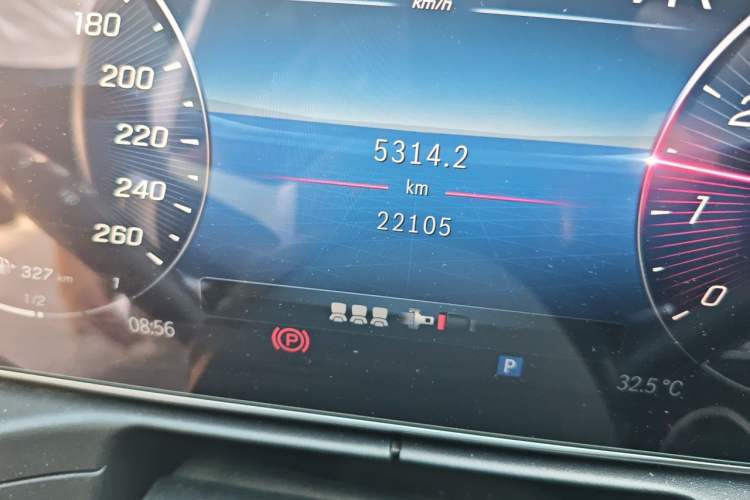 Used Mercedes-Benz C-Class 2023 C 260 L Sport Edition Odometer Close Up