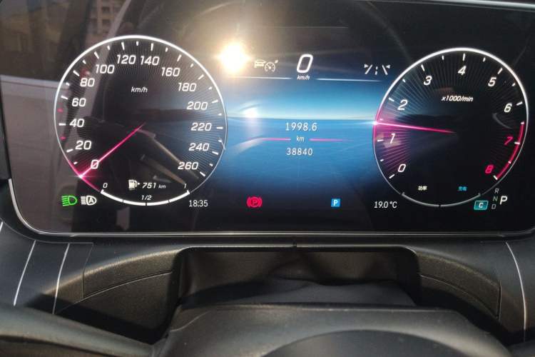 Used Mercedes-Benz C-Class 2023 C 260 L Sport Edition Odometer Close Up