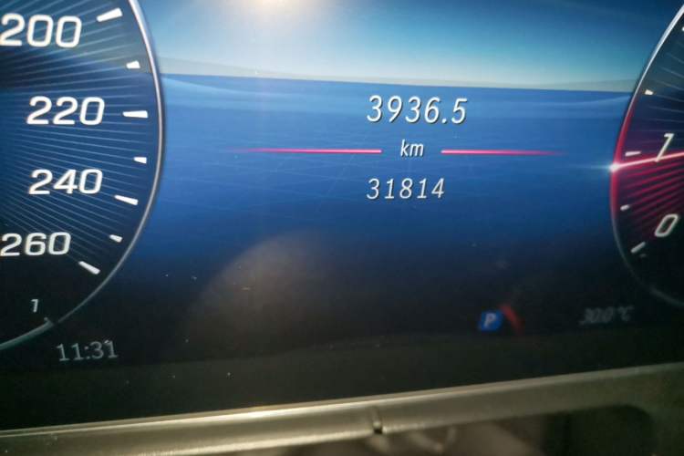 Used Mercedes-Benz C-Class 2023 C 260 L Sport Edition Odometer Close Up