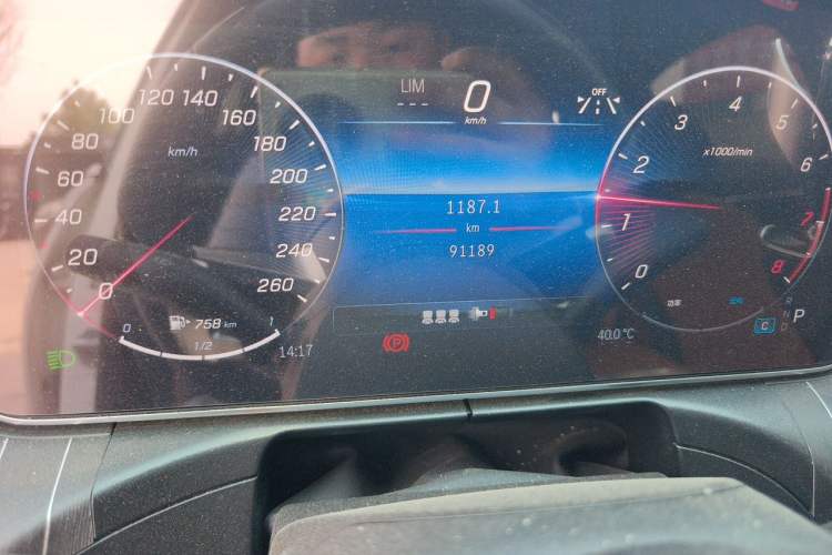 Used Mercedes-Benz C-Class 2023 C 200 L Sport Edition Odometer Close Up