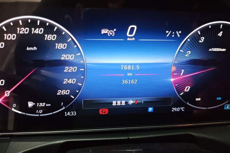 Used Mercedes-Benz C-Class 2023 Restyled C 260 L Night Edition Sports Version Odometer Close Up