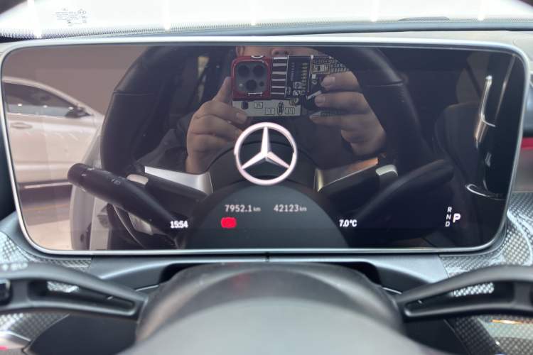 Used Mercedes-Benz C-Class 2023 C 260 L Sport Edition 4MATIC Odometer Close Up