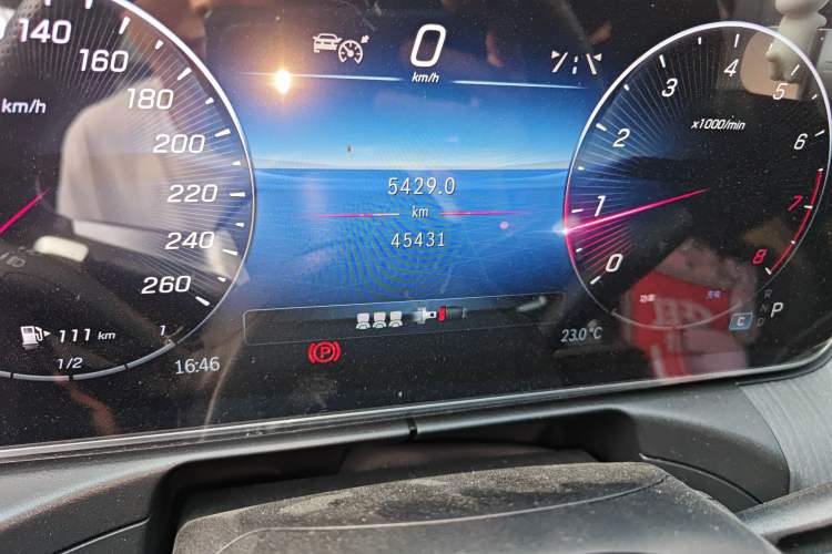 Used Mercedes-Benz C-Class 2023 C 260 L Sport Edition Odometer Close Up