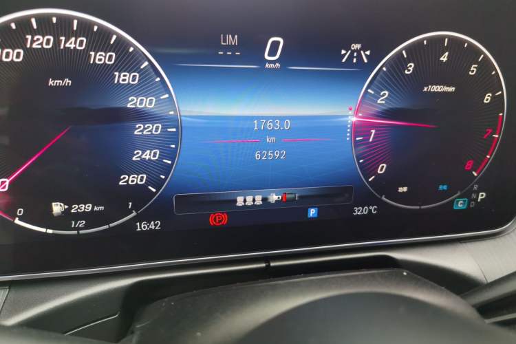 Used Mercedes-Benz C-Class 2023 C 260 L Sport Edition Odometer Close Up