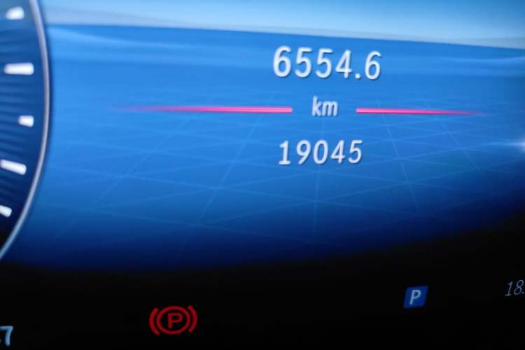 Used Mercedes-Benz C-Class 2023 Restyled C 260 L Sport Edition Odometer Close Up