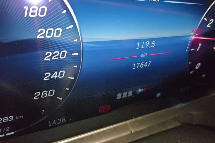 Used Mercedes-Benz C-Class 2023 Restyled C 260 L Night Edition Sports Version Odometer Close Up