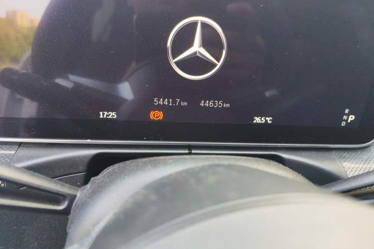 Used Mercedes-Benz C-Class 2023 C 260 L Sport Edition Odometer Close Up