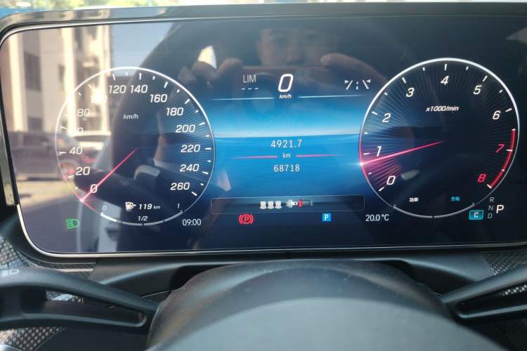 Used Mercedes-Benz C-Class 2023 C 200 L Sport Edition Odometer Close Up