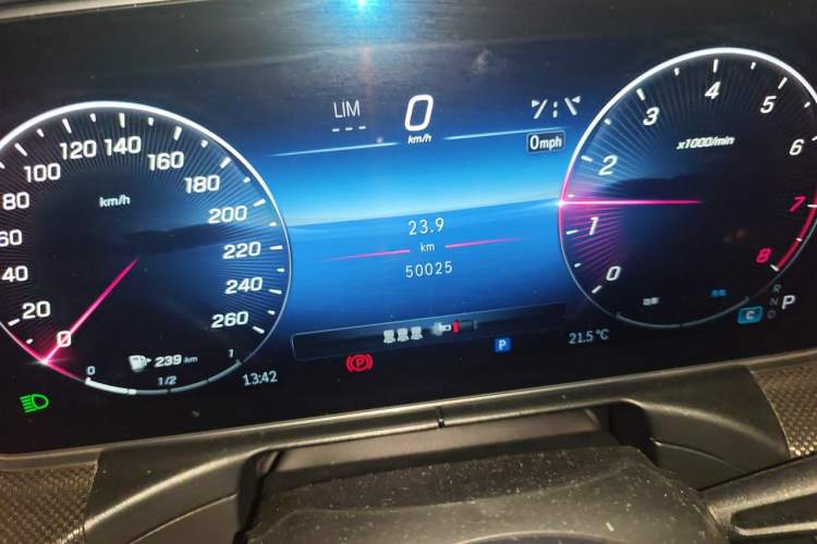 Used Mercedes-Benz C-Class 2023 Restyled C 260 L Sport Edition Odometer Close Up
