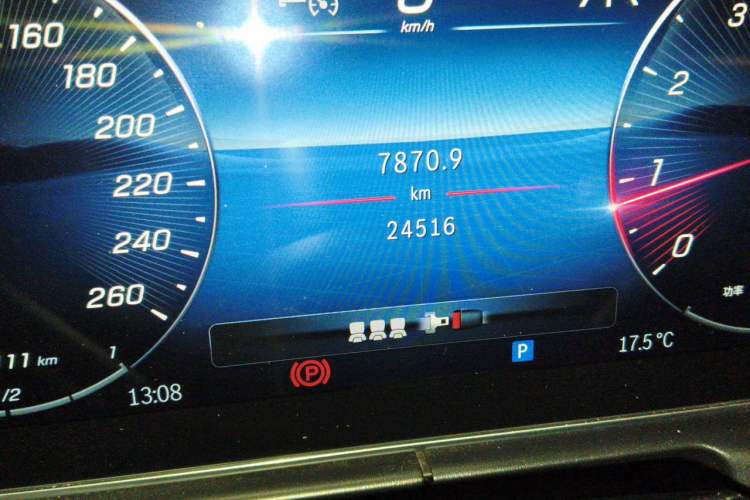 Used Mercedes-Benz C-Class 2023 C 200 L Sport Edition Odometer Close Up