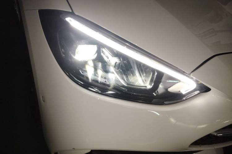 Used Mercedes-Benz C-Class 2023 C 260 L Sport Edition 4MATIC Right Front Headlight