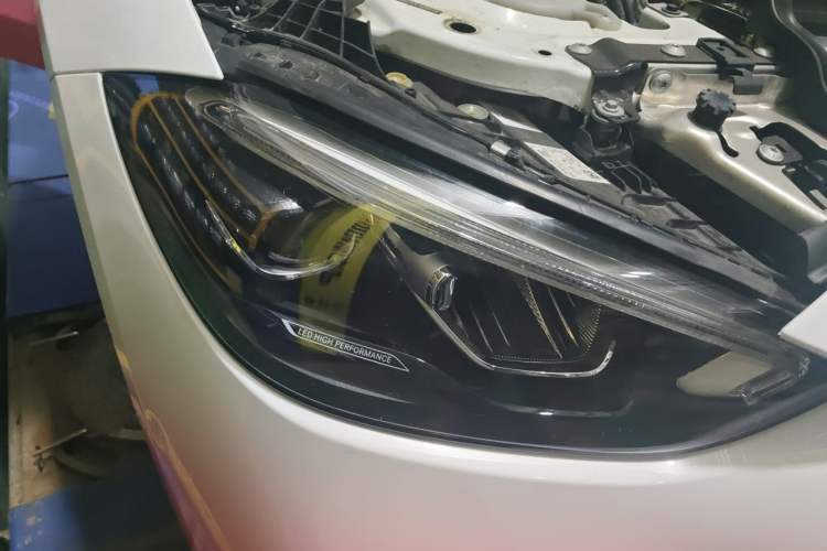 Used Mercedes-Benz C-Class 2023 Revised C 200 L Sport Edition Right Front Headlight