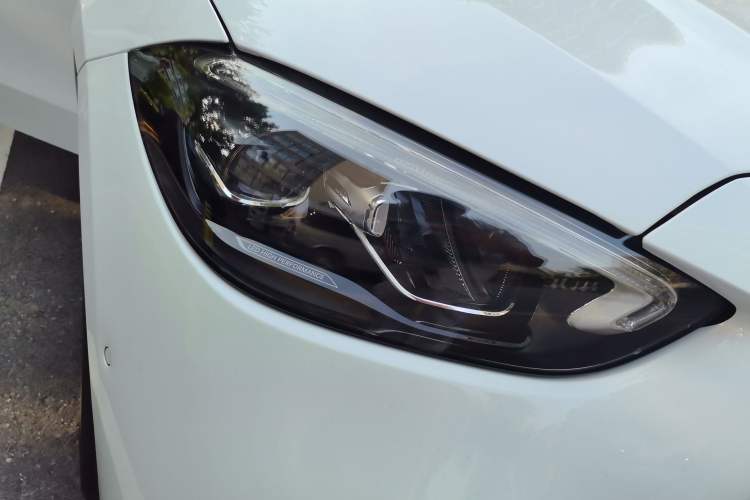 Used Mercedes-Benz C-Class 2023 Second Facelift C 260 L Sport Edition Right Front Headlight