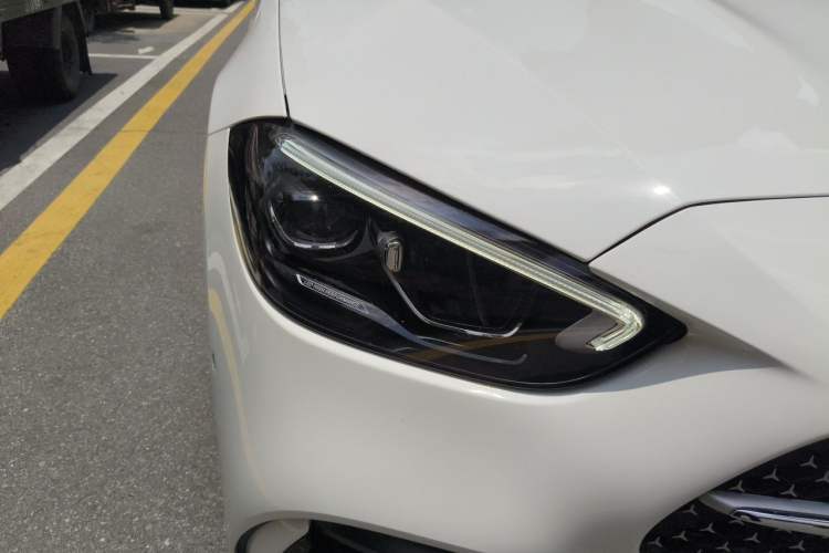 Used Mercedes-Benz C-Class 2023 Restyled C 260 L Sport Edition Right Front Headlight