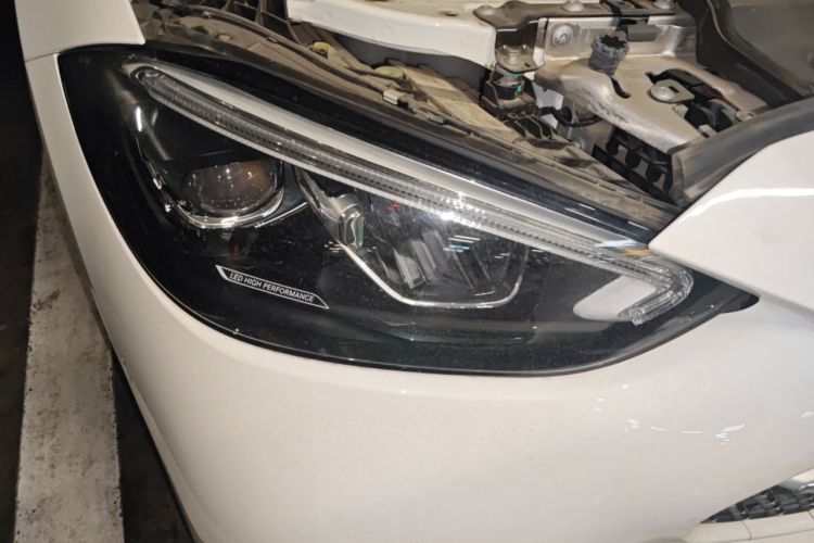 Used Mercedes-Benz C-Class 2023 C 200 L Sport Edition Right Front Headlight
