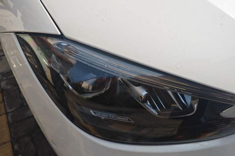 Used Mercedes-Benz C-Class 2023 Revised C 200 L Sport Edition Right Front Headlight