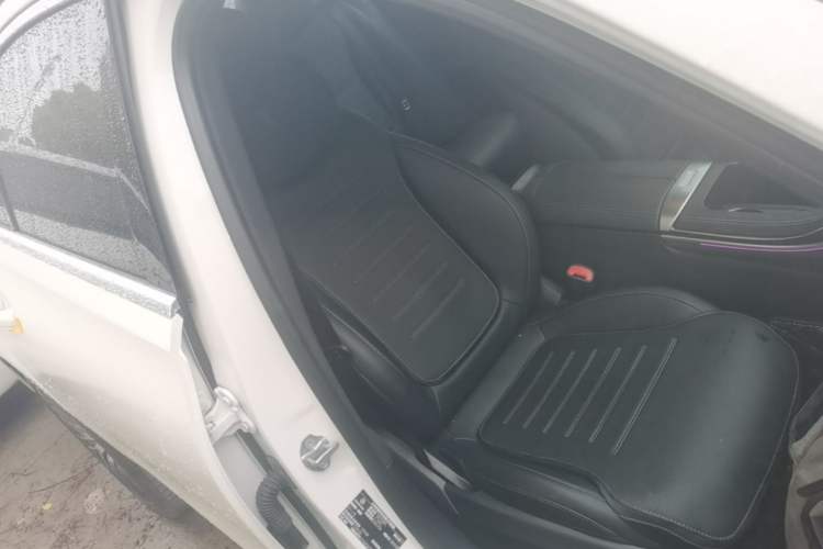 Used Mercedes-Benz C-Class 2023 Second Facelift C 260 L Sport Edition Right Front Seat