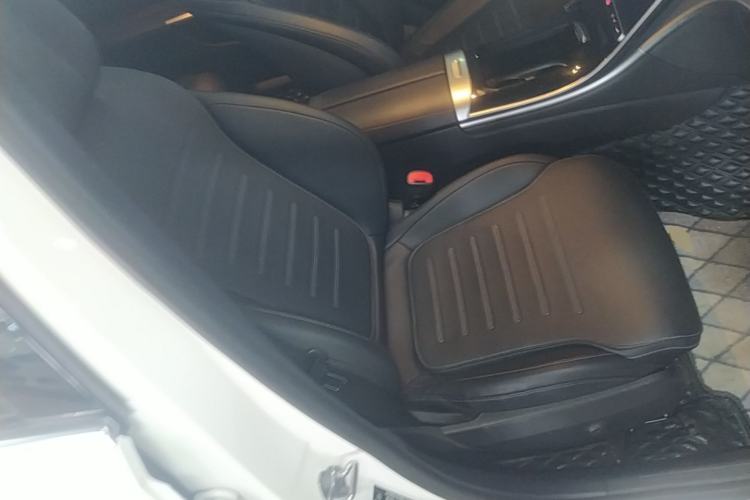 Used Mercedes-Benz C-Class 2023 C 260 L Sport Edition Right Front Seat