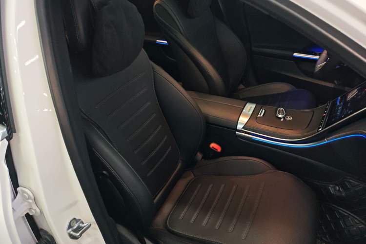Used Mercedes-Benz C-Class 2023 Second Facelift C 260 L Sport Edition Right Front Seat