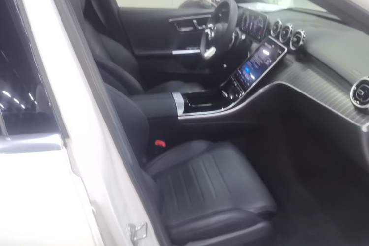 Used Mercedes-Benz C-Class 2023 Revised C 200 L Sport Edition Right Front Seat