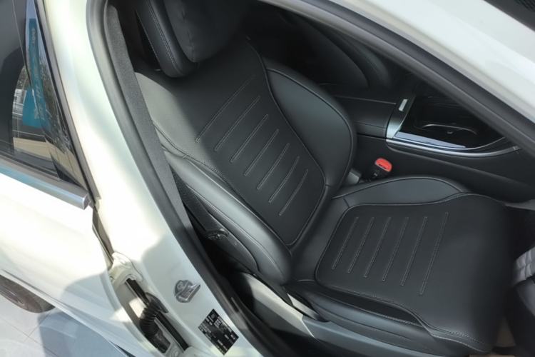 Used Mercedes-Benz C-Class 2023 Second Facelift C 260 L Sport Edition Right Front Seat