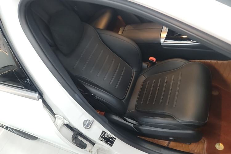 Used Mercedes-Benz C-Class 2023 Revised C 200 L Sport Edition Right Front Seat
