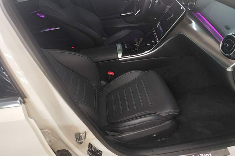 Used Mercedes-Benz C-Class 2023 Second Facelift C 260 L Sport Edition Right Front Seat