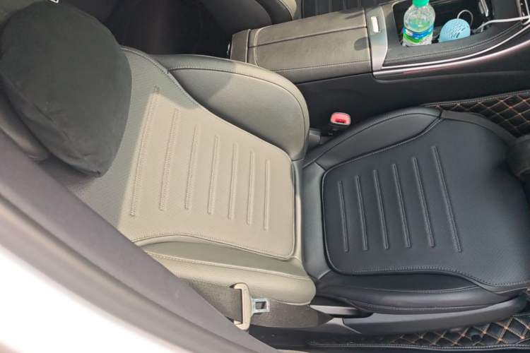 Used Mercedes-Benz C-Class 2023 Restyled C 260 L Sport Edition Right Front Seat